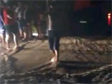Новое наводнение с человеческими жертвами зафиксировано на Кубани: в результате затопления курортного поселка Новомихайловский в Туапсинском районе погибли по меньшей мере четыре человека