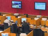 Как указывают "Ведомости", столь же протяженный перерыв в интервенциях был в прошлом августе - начале сентября. Тогда ЦБ отсутствовал на рынке три недели, а затем рубль стал быстро дешеветь, и регулятору пришлось поддерживать его интервенциями всю осень Как указывают "Ведомости", столь же протяженный перерыв в интервенциях был в прошлом августе - начале сентября. Тогда ЦБ отсутствовал на рынке три недели, а затем рубль стал быстро дешеветь, и регулятору пришлось поддерживать его интервенциями всю осень