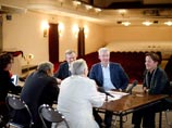 Меньшиков заявил, что Догилева и Проскурин покинули театр Ермоловой не из-за него Меньшиков заявил, что Догилева и Проскурин покинули театр Ермоловой не из-за него