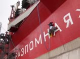 "Газпром" прокомментировал высадку активистов Greenpeace на платформе в Арктике: они нам не мешают
