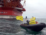 Активисты Greenpeace покинули арктическую платформу "Газпрома": то ли добровольно, то ли принудительно