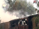Сообщение о возгорании в двухэтажном доме 25 по улице Сибирской поступило на пульт пожарной охраны в 4:30 утра в воскресенье, 26 августа