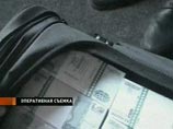На юго-востоке Москвы в течение получаса ограбили два автомобиля, перевозившие крупные суммы денег На юго-востоке Москвы в течение получаса ограбили два автомобиля, перевозившие крупные суммы денег