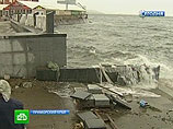 Тропический тайфун "Болавен", пришедший в Приморский край со стороны Южной Кореи, где он унес жизни 17 человек, обрушился в ночь на 29 августа на Владивосток