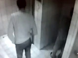 В ХМАО полиция проверяет отель "Когалым" после того, как снятое в туалете ВИДЕО "утекло" в Сеть с циничными комментариями охраны В ХМАО полиция проверяет отель "Когалым" после того, как снятое в туалете ВИДЕО "утекло" в Сеть с циничными комментариями охраны