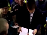 Сбор подписей в поддержку Чириковой в Химках ознаменовался провокациями Сбор подписей в поддержку Чириковой в Химках ознаменовался провокациями