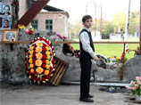 В России вспоминают жертв террористических актов - от Беслана и до печальных мест Москвы