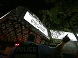 Празднование победы на выборах в канадском Квебеке обернулась для сепаратистов трагедией: во время выступления лидера лево-национальной социал-демократической Квебекской партии неизвестный открыл огонь Празднование победы на выборах в канадском Квебеке обернулась для сепаратистов трагедией: во время выступления лидера лево-национальной социал-демократической Квебекской партии неизвестный открыл огонь