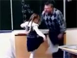 Иностранцы в восторге от русского ВИДЕО: школьница успокоила злого учителя ударом в пах. Оказалось, в рекламных целях