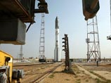 Последнее фиаско российской космической отрасли произошло 6 августа. В этот день "Протон-М" с разгонным блоком "Бриз-М" и двумя спутниками связи - российским "Экспресс-МД2" и индонезийским Telkom 3 - был запущен с космодрома Байконур Последнее фиаско российской космической отрасли произошло 6 августа. В этот день "Протон-М" с разгонным блоком "Бриз-М" и двумя спутниками связи - российским "Экспресс-МД2" и индонезийским Telkom 3 - был запущен с космодрома Байконур