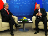 Президент России Владимир Путин и президент Чили Себастьян Пиньера(на фото-слева)
