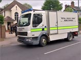 В Великобритании полицейские и взрывотехники выставили оцепление возле дома в Клейгейте под Лондоном, где проживала убитая во французских Альпах семья