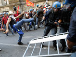 Рабочие закрывающегося завода устроили в Риме столкновения с полицией