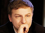 "В 2009 году под Сергеем Михайловичем Мироновым закачалось кресло председателя Совета Федераций. Возможно, это был запасной плацдарм?" - задается вопросом единоросс Илья Костунов и призывает лидера эсеров дать пояснения и "развеять все сомнения" "В 2009 году под Сергеем Михайловичем Мироновым закачалось кресло председателя Совета Федераций. Возможно, это был запасной плацдарм?" - задается вопросом единоросс Илья Костунов и призывает лидера эсеров дать пояснения и "развеять все сомнения"