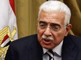 Уголовный суд Каира приговорил бывшего премьер-министра Египта, 60-летнего Ахмеда Назифа к трем годам тюрьмы, сообщает в четверг местная газета Al-Masry al-Youm