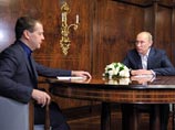 Как сообщили в пресс-службе правительства, Медведев в ближайшее время планирует отметить праздник в неформальной обстановке с коллегами, в том числе с президентом Владимиром Путиным