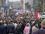 "Марш миллионов" в Москве: драки националистов, Удальцов "в ярости" и задержания под занавес "Марш миллионов" в Москве: драки националистов, Удальцов "в ярости" и задержания под занавес