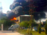 На одном из заводов Сумгаита, крупного промышленного центра в 25 километрах от столицы Азербайджана Баку, в понедельник произошел мощный взрыв