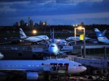 Самолеты American Airlines и Finnair экстренно сели в Нью-Йорке из-за сообщения о террористах на борту Самолеты American Airlines и Finnair экстренно сели в Нью-Йорке из-за сообщения о террористах на борту