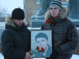В ночь на 21 ноября 2010 года Роман Асаенок был убит хулиганами в центре Сыктывкара