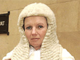 Судья Элизабет Глостер, разъясняя мотивировку своего вердикта, пояснила, что "Абрамович предстал человеком, которого отличает требовательность к деталям и ясность выражения"