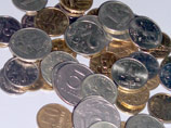 Сибирячке выдали десять килограммов пенсии пятирублевыми монетами