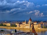 Венгрия попросит 12-15 миллиардов евро финансовой помощи Венгрия попросит 12-15 миллиардов евро финансовой помощи
