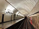 В екатеринбургском метро мужчина бросился под поезд и выжил