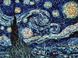 Пока профессиональные астрономы использовали снимки Hubble в научных целях, студент из Кембриджа составил из этих фотографий арт-объект, скопировав картину Винсента Ван Гога "Звездная ночь"