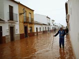 Наиболее пострадали провинция Малага на юге страны и города Мурсия и Альмерия на юго-востоке. По меньшей мере 600 человек пришлось эвакуировать из своих домов в провинции Андалусия