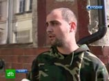 Обвинение в хулиганстве предъявлено 26-летнему Павлу Ондроушу, сымитировавшему в пятницу в городе Храстава покушение на президента Чехии Вацлава Клауса. Обвинение в хулиганстве предъявлено 26-летнему Павлу Ондроушу, сымитировавшему в пятницу в городе Храстава покушение на президента Чехии Вацлава Клауса.