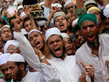 В Бангладеш новый скандал из-за сожженного Корана: там в ответ поджигают дома и буддийские храмы