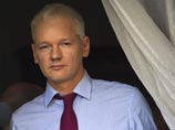 Основатель Wikileaks Джулиан Ассанж, нашедший убежище в посольстве Эквадора в Лондоне, пожаловался журналистам на недостаток солнечного света в его вынужденном заточении и на ультрафиолетовую лампу, которая делает из него "вареного лобстера"