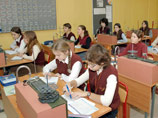 В российских школах с каждым годом становится все больше детей мигрантов. Точной статистики пока нет
