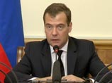 Медведев припугнул дагестанцев за пальбу в воздух: в Нью-Йорке могли бы и убить Медведев припугнул дагестанцев за пальбу в воздух: в Нью-Йорке могли бы и убить