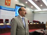 "Геннадий Гудков остался в списке партии в качестве зарегистрированного кандидата. И если появится еще вакантный мандат, то партия может предложить его любому из зарегистрированного списка", - сказал в среду журналистам секретарь ЦИК РФ Николай Конкин "Геннадий Гудков остался в списке партии в качестве зарегистрированного кандидата. И если появится еще вакантный мандат, то партия может предложить его любому из зарегистрированного списка", - сказал в среду журналистам секретарь ЦИК РФ Николай Конкин