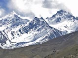 На чемпионате мира по альпинизму лавина накрыла сборную Узбекистана