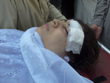В Пакистане талибы обстреляли автобус со знаменитой 14-летней правозащитницей Малалой Юсафзай и другими школьниками: жертва покушения получила несколько пуль в голову, но выжила