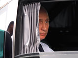 Путин стал меньше злить москвичей "мигалкой", объявили в Кремле после курьеза с кортежем Медведева