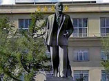 Демонтированного Ленина в Улан-Баторе может заменить казненный в Омске премьер-министр Амар
