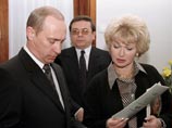 Эксперты объяснили, как снятие Нарусовой связано с Ксенией Собчак: "Путину это неприятно" Эксперты объяснили, как снятие Нарусовой связано с Ксенией Собчак: "Путину это неприятно"