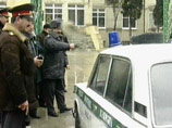 Правоохранительные органы Азербайджана провели спецоперацию по задержанию нескольких десятков криминальных авторитетов. Среди подозреваемых оказались боссы мафии, приехавшие на встречу из РФ и Грузии. Преступники оказали вооруженное сопротивление