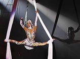 Акробатка Татьяна Тур получила тяжелые травмы во время выступления накануне вечером в столичном Центре циркового искусства в Измайловском проезде. Известная гимнастка упала на голову, выполняя сальто