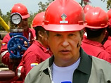 "Роснефть" выступает за сохранение за "Газпромом" права монопольного экспорта газа, сообщил журналистам глава "Роснефти" Игорь Сечин