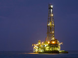 Также сообщается, что к концу 2012 года года производство нефти в США будет на максимальном уровне с 1998 года, а импорт - на минимальном с 1992 года (41%) Также сообщается, что к концу 2012 года года производство нефти в США будет на максимальном уровне с 1998 года, а импорт - на минимальном с 1992 года (41%)
