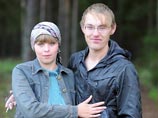 У мамы-эмо и папы-гота, которые жили в лесу в Пермском крае, забрали двух детей