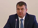 Утром в четверг в "Оборонсервис", где идут обыски, приехал министр обороны РФ Анатолий Сердюков Утром в четверг в "Оборонсервис", где идут обыски, приехал министр обороны РФ Анатолий Сердюков