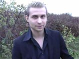 Сергея также сопровождает его сообщник, которого он представляет как Олега по кличке NSD (от словосочетания несанкционированный доступ). По словам хакера vorVzakone, NSD даже выступает в телевизионных программах Сергея также сопровождает его сообщник, которого он представляет как Олега по кличке NSD (от словосочетания несанкционированный доступ). По словам хакера vorVzakone, NSD даже выступает в телевизионных программах