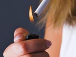 Результаты работы, опубликованной в журнале Lancet, показывают, что люди, которые курят всю жизнь, живут в среднем на 10 лет меньше тех, кто никогда не имел этой вредной привычки