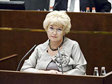 Прощаясь с Нарусовой, Совет Федерации подарил ей почетную грамоту